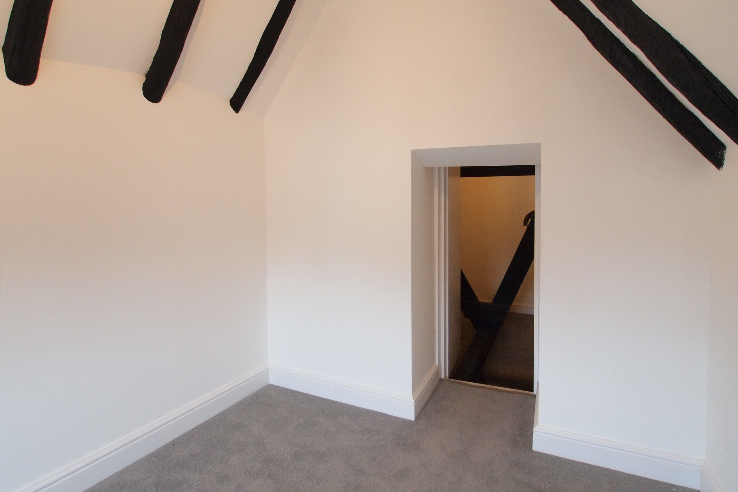 High Street, Ewell, KT17