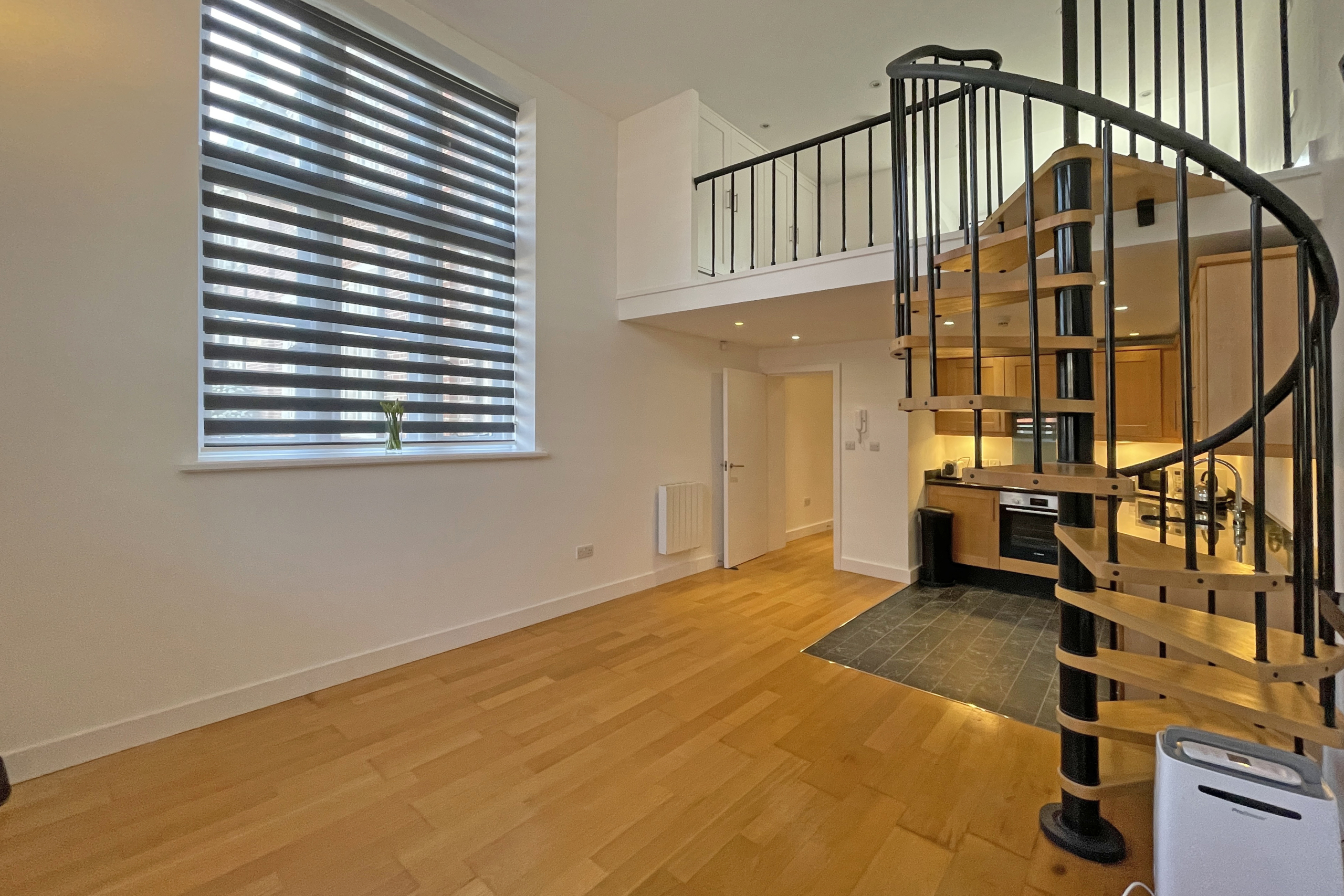 West Street, Ewell, KT17
