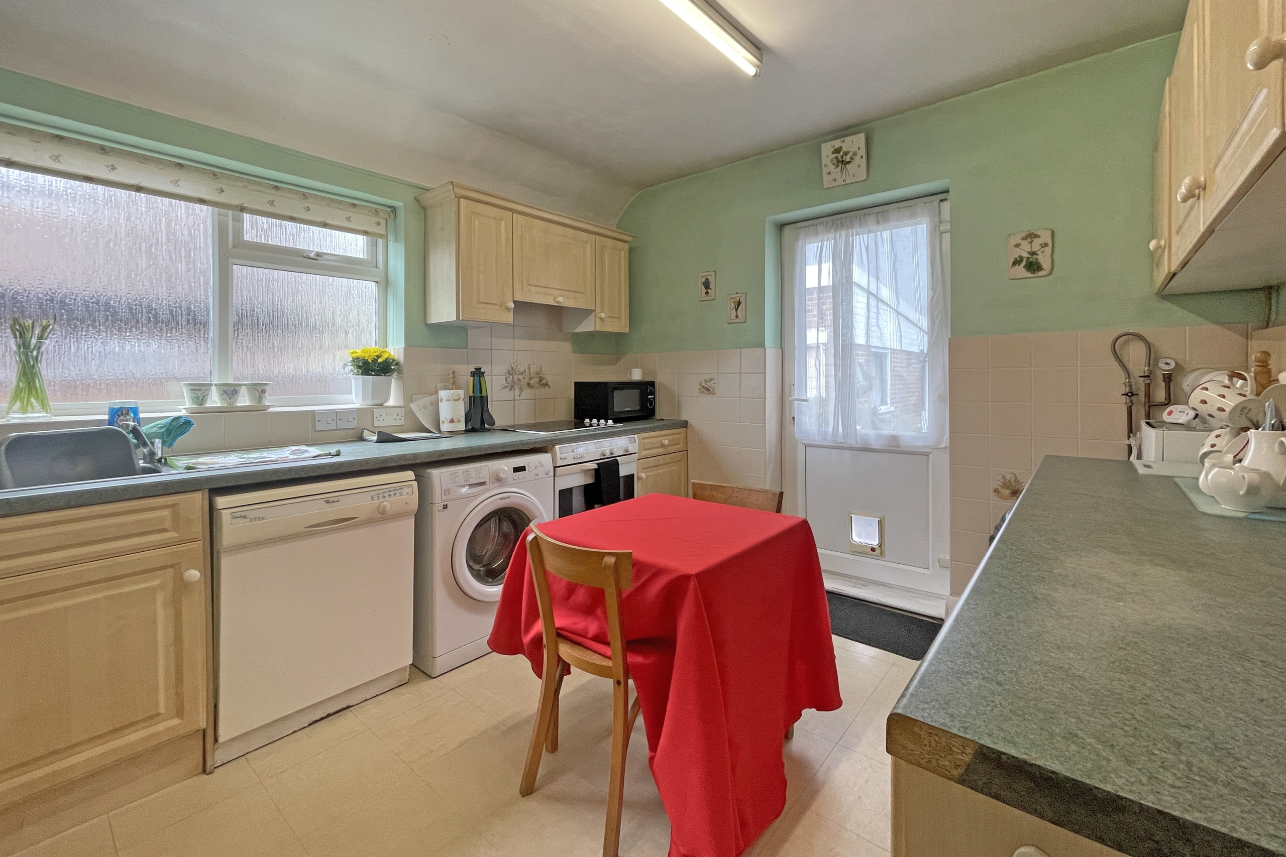 Cheam Road, Epsom, KT17