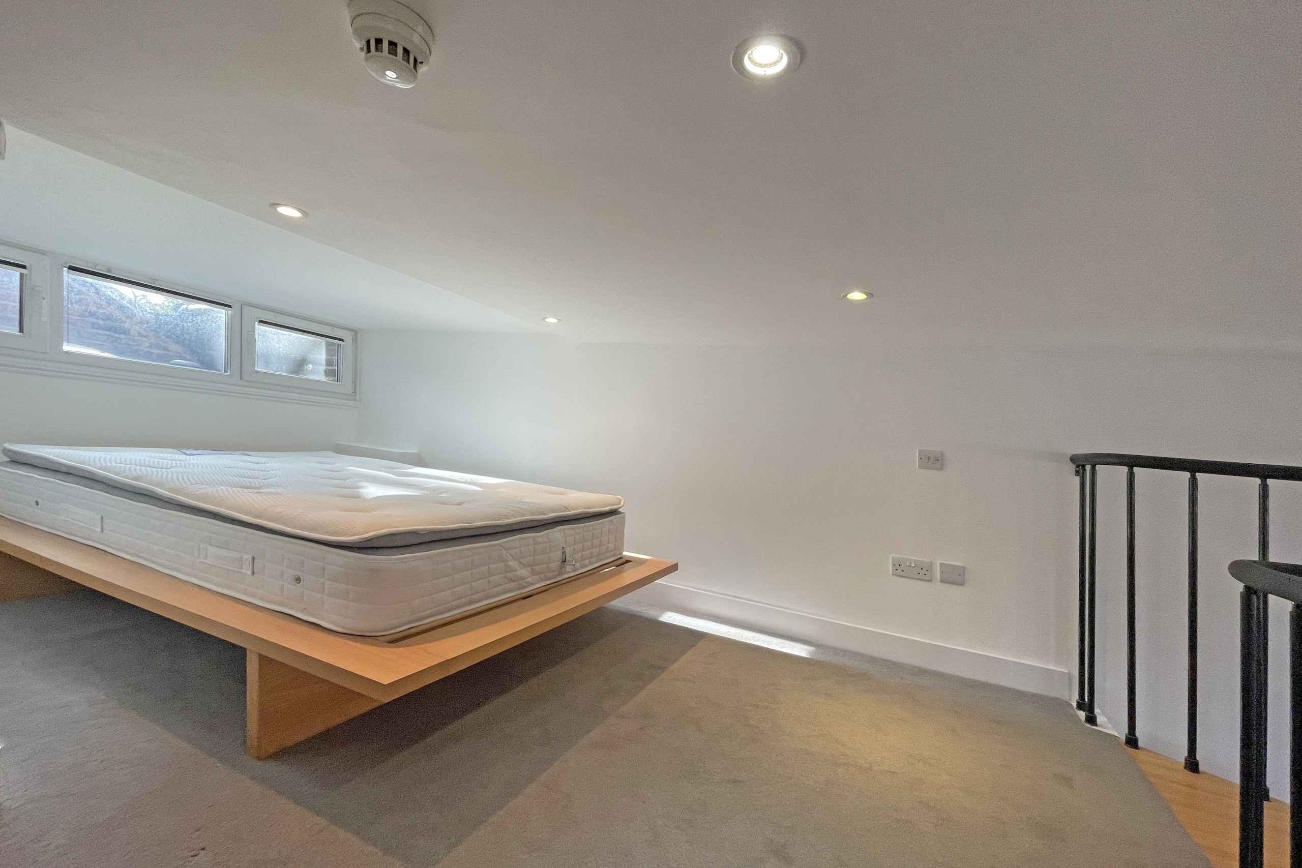 West Street, Ewell, KT17