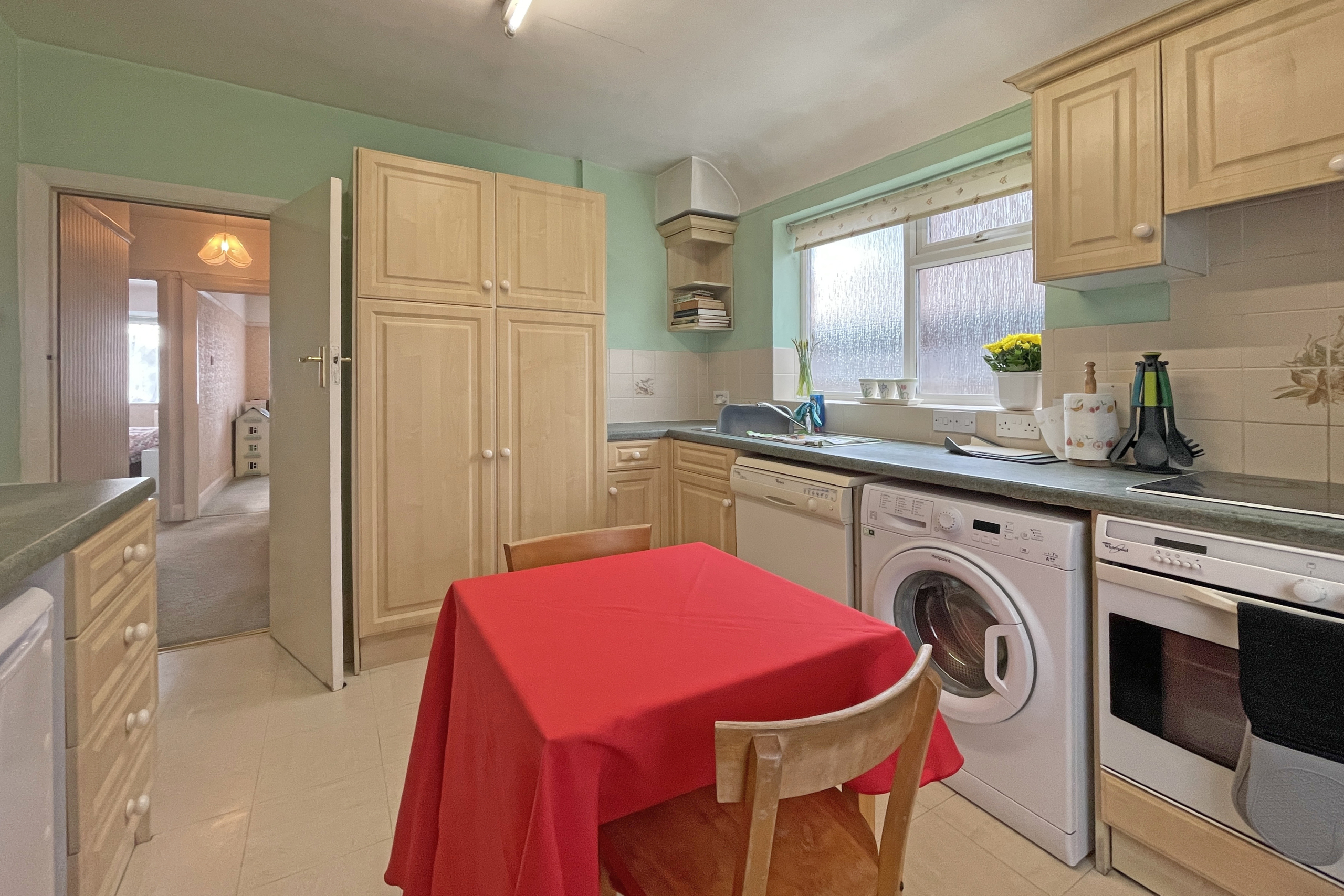 Cheam Road, Epsom, KT17