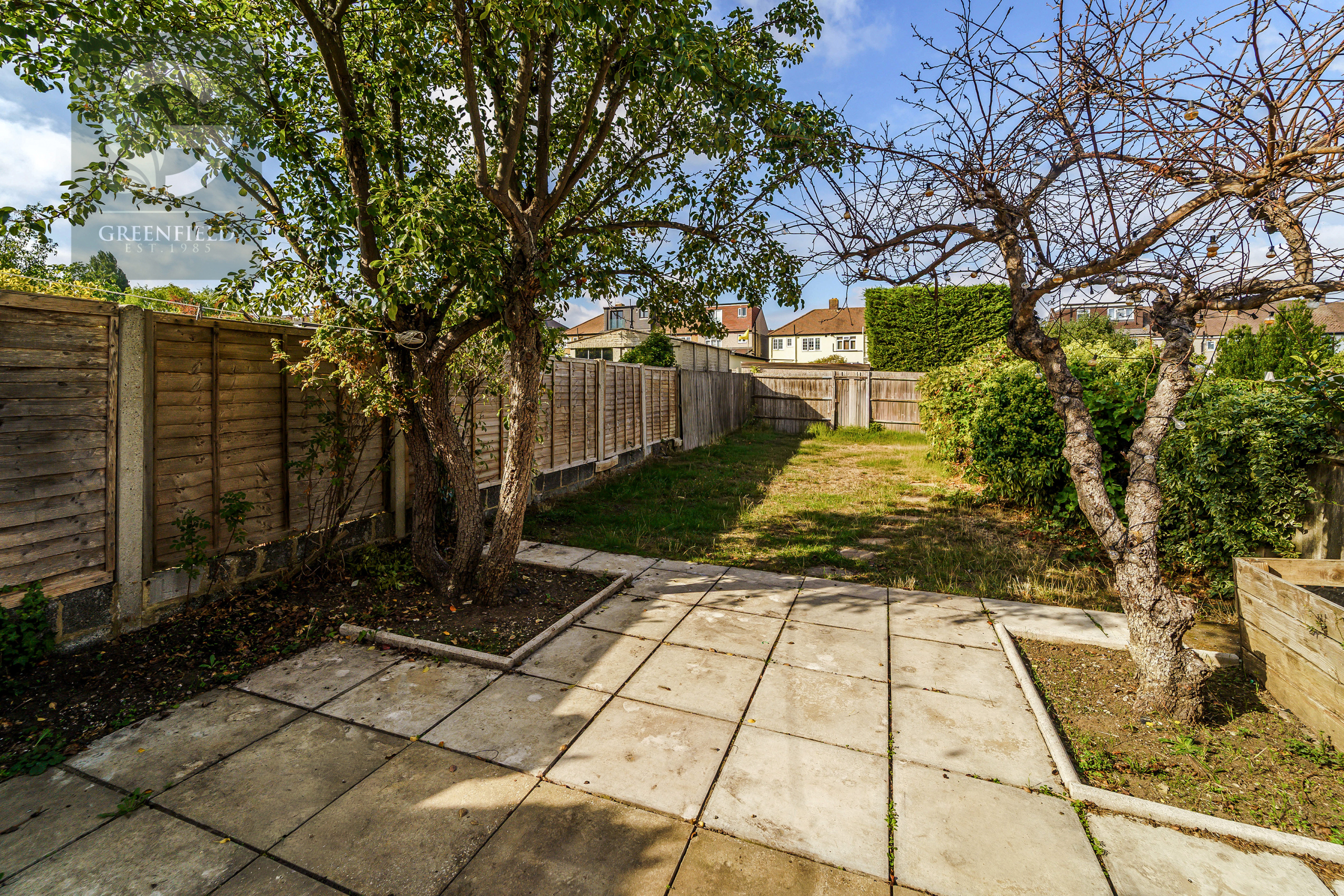 Ardrossan Gardens, Worcester Park, Surrey, KT4 7AY