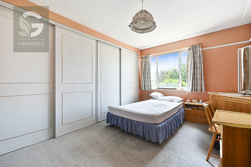 Courtlands Drive, Ewell, Epsom, Surrey, KT19 0AL