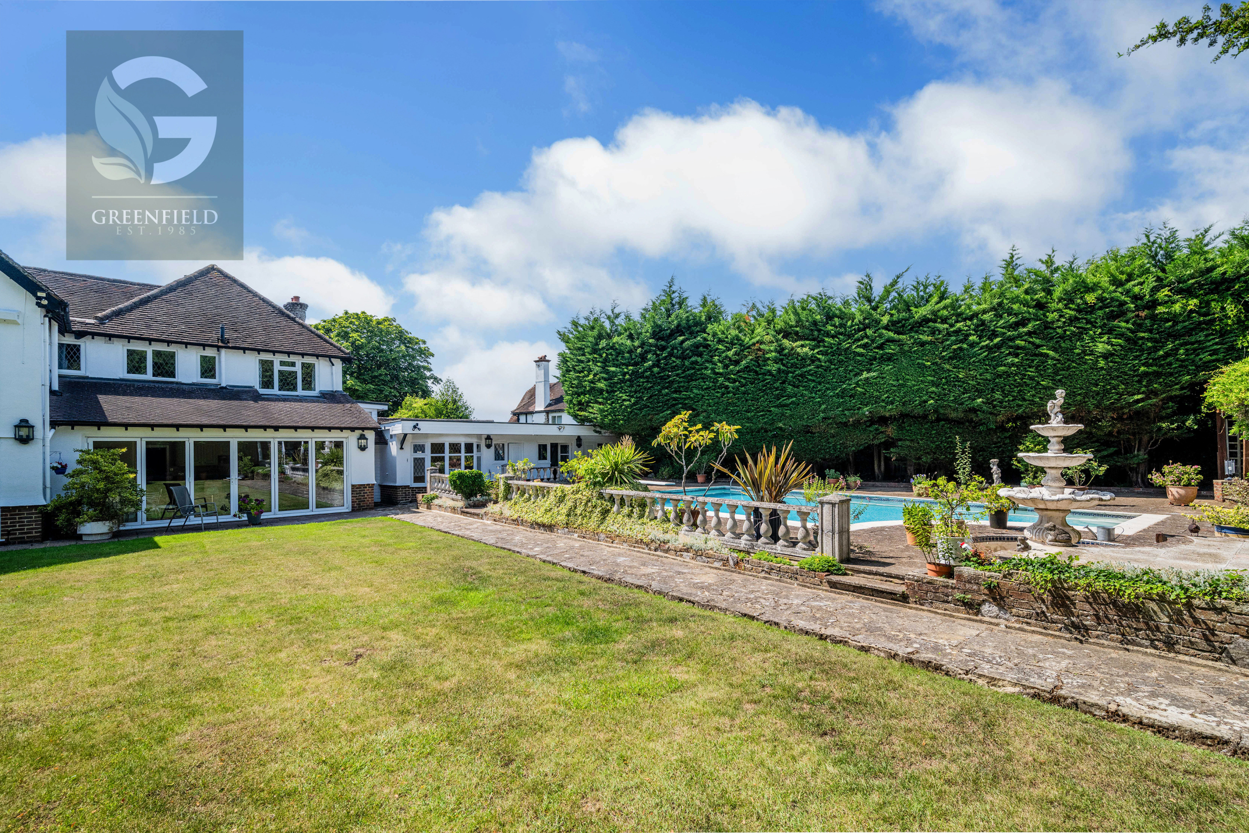 Ewell Downs Road, Ewell, Epsom, Surrey, KT17 3BU