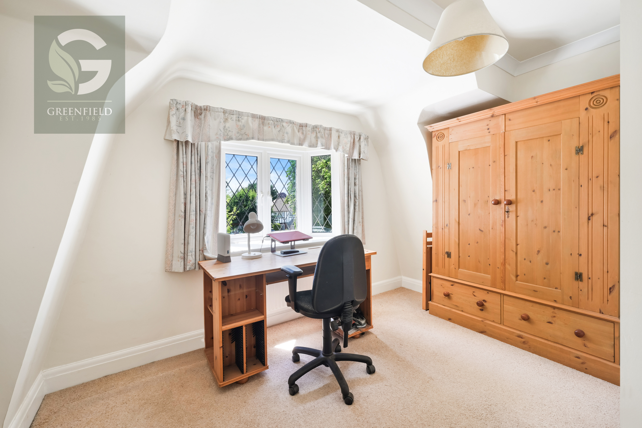 Ewell Downs Road, Ewell, Epsom, Surrey, KT17 3BU