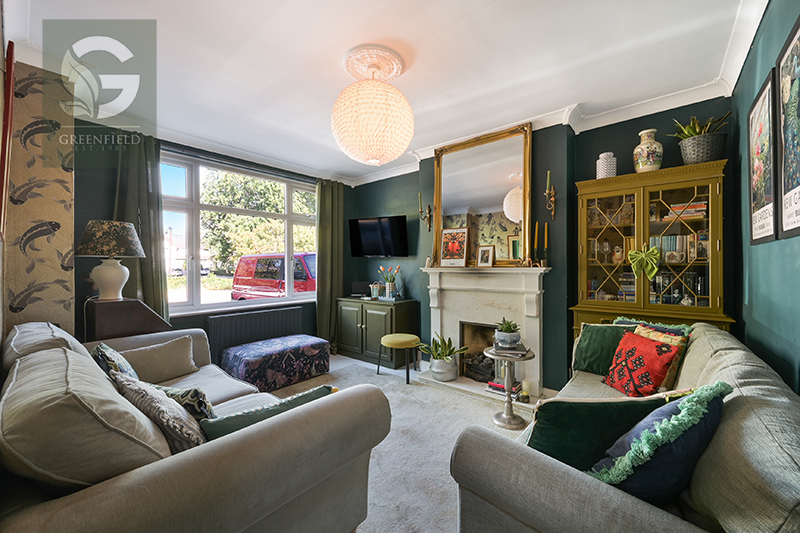 Green Lanes, West Ewell, Epsom, Surrey, KT19 9UL