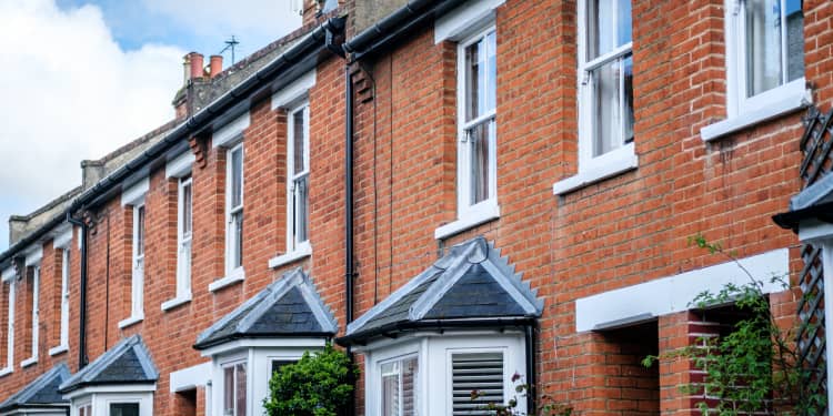 How to buy a house in Surrey ST