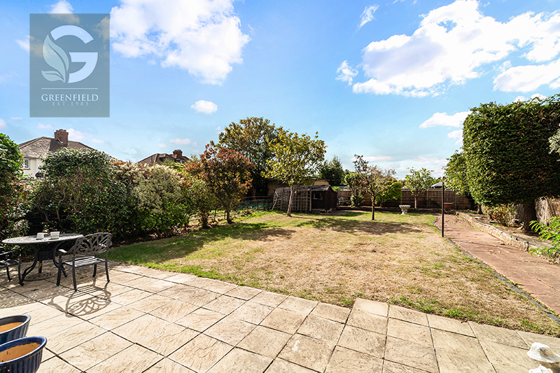 Lakehurst Road, Ewell Court, Epsom, Surrey, KT19 0EL