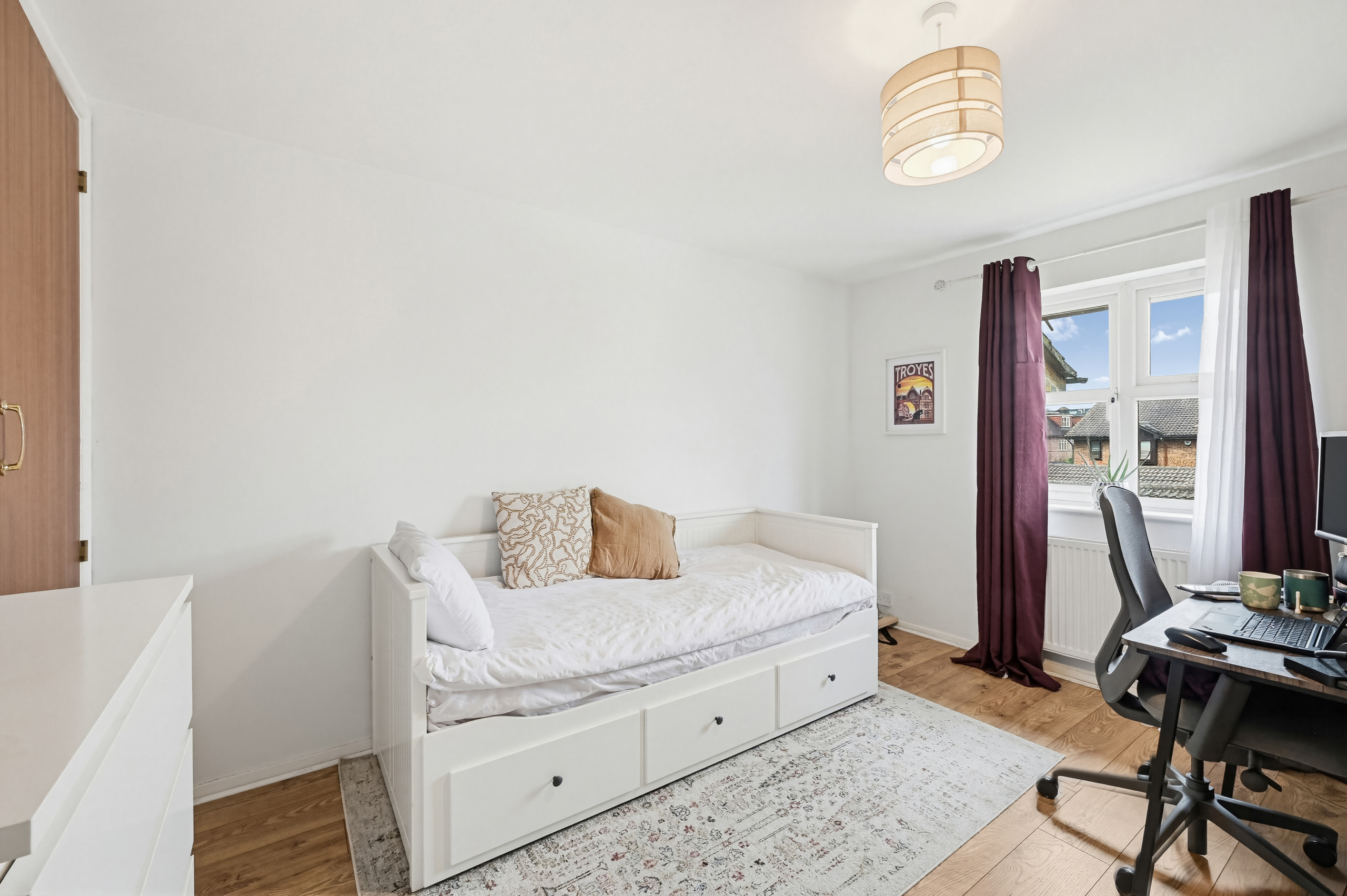 Trent Way, Worcester Park, KT4