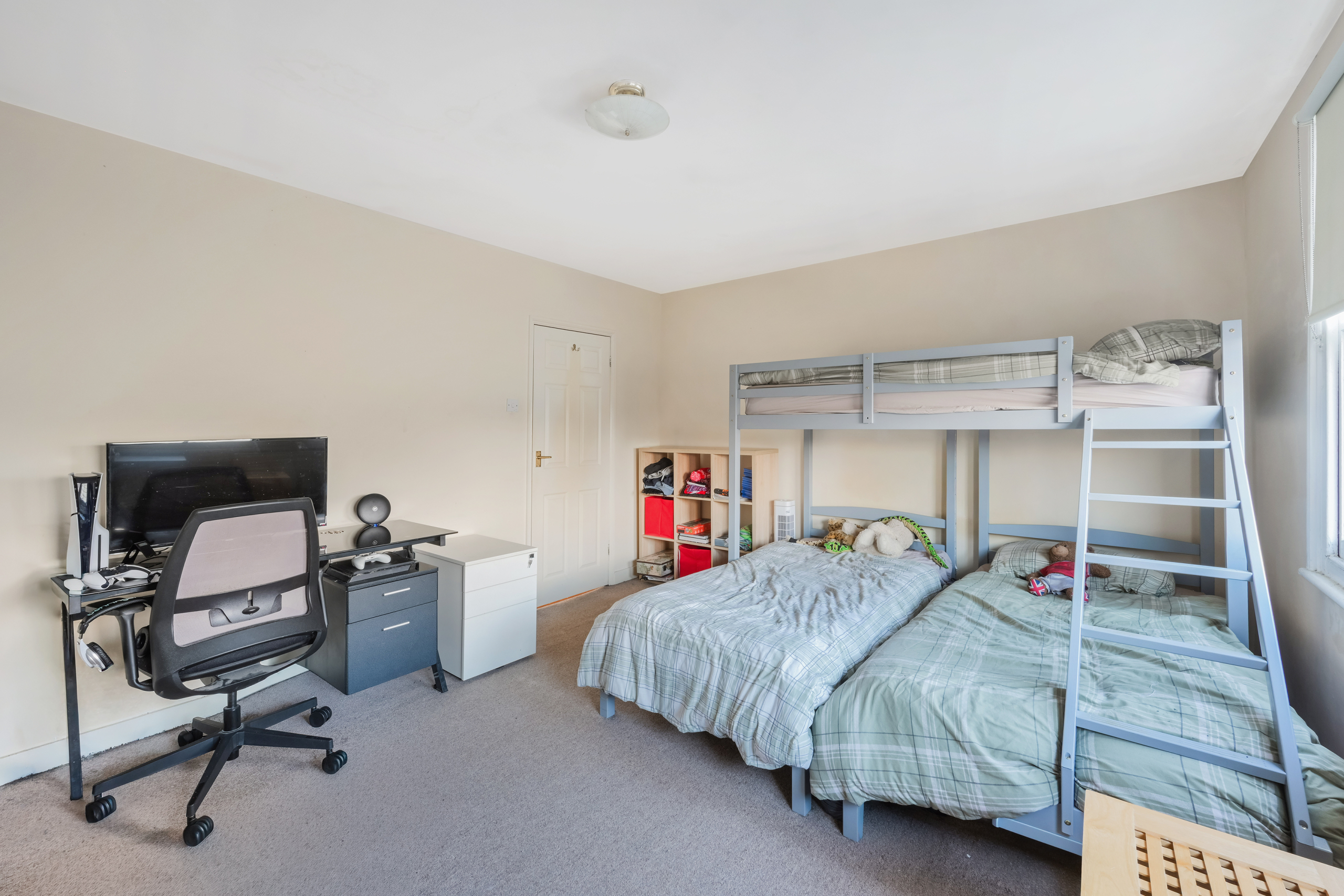 West Street, Ewell, KT17
