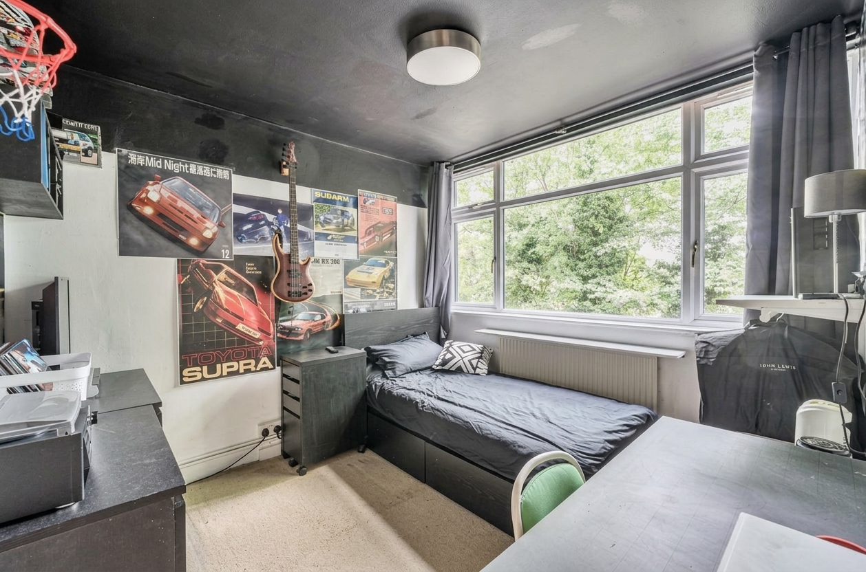 Kingston Road, Epsom, KT17