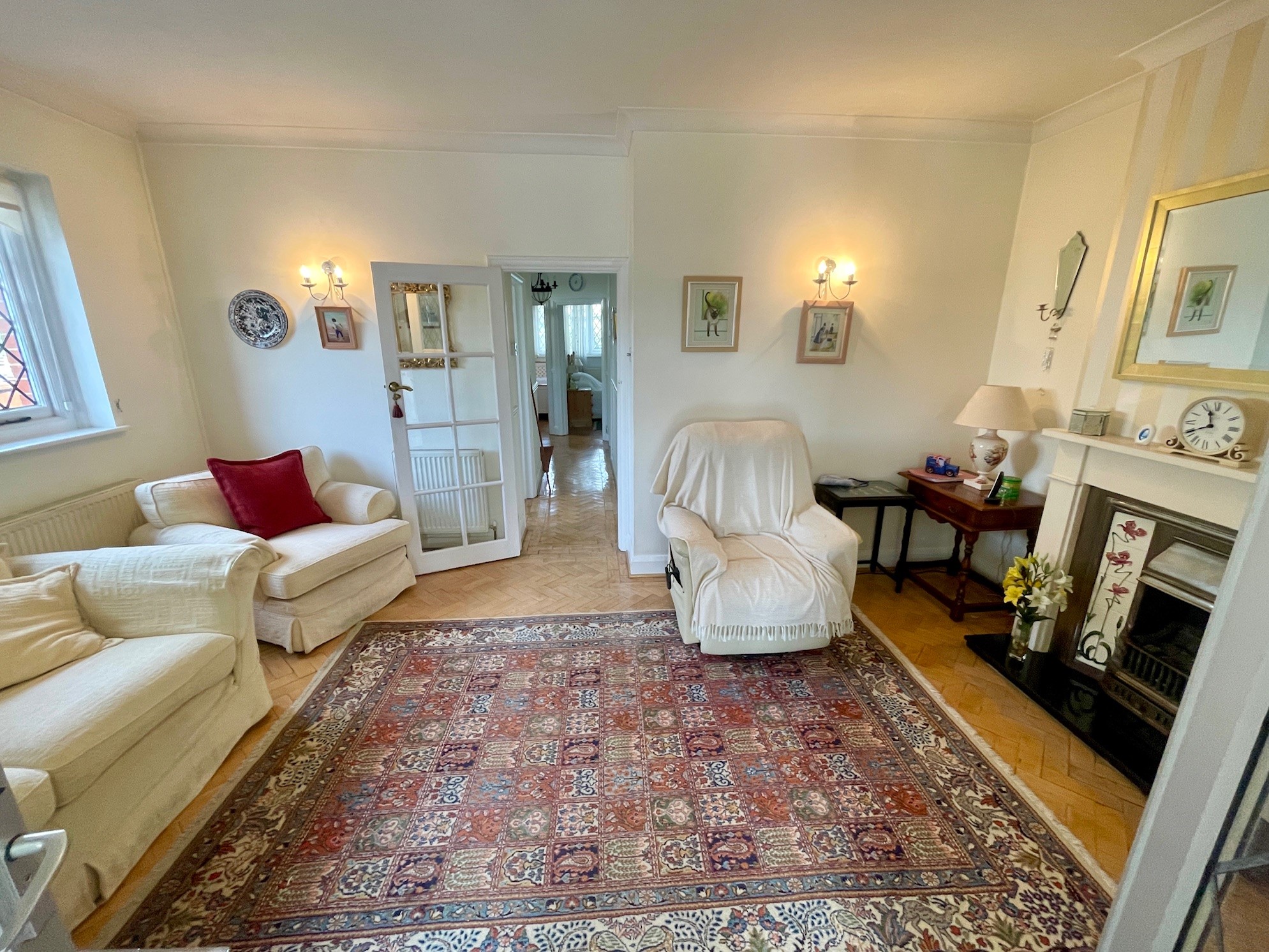 Lakehurst Road, Ewell Court, Epsom, Surrey, KT19 0EL